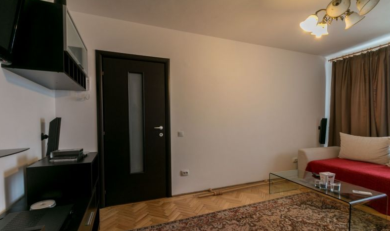 Stefan cel Mare, inchiriere apartament cu 2 camere.